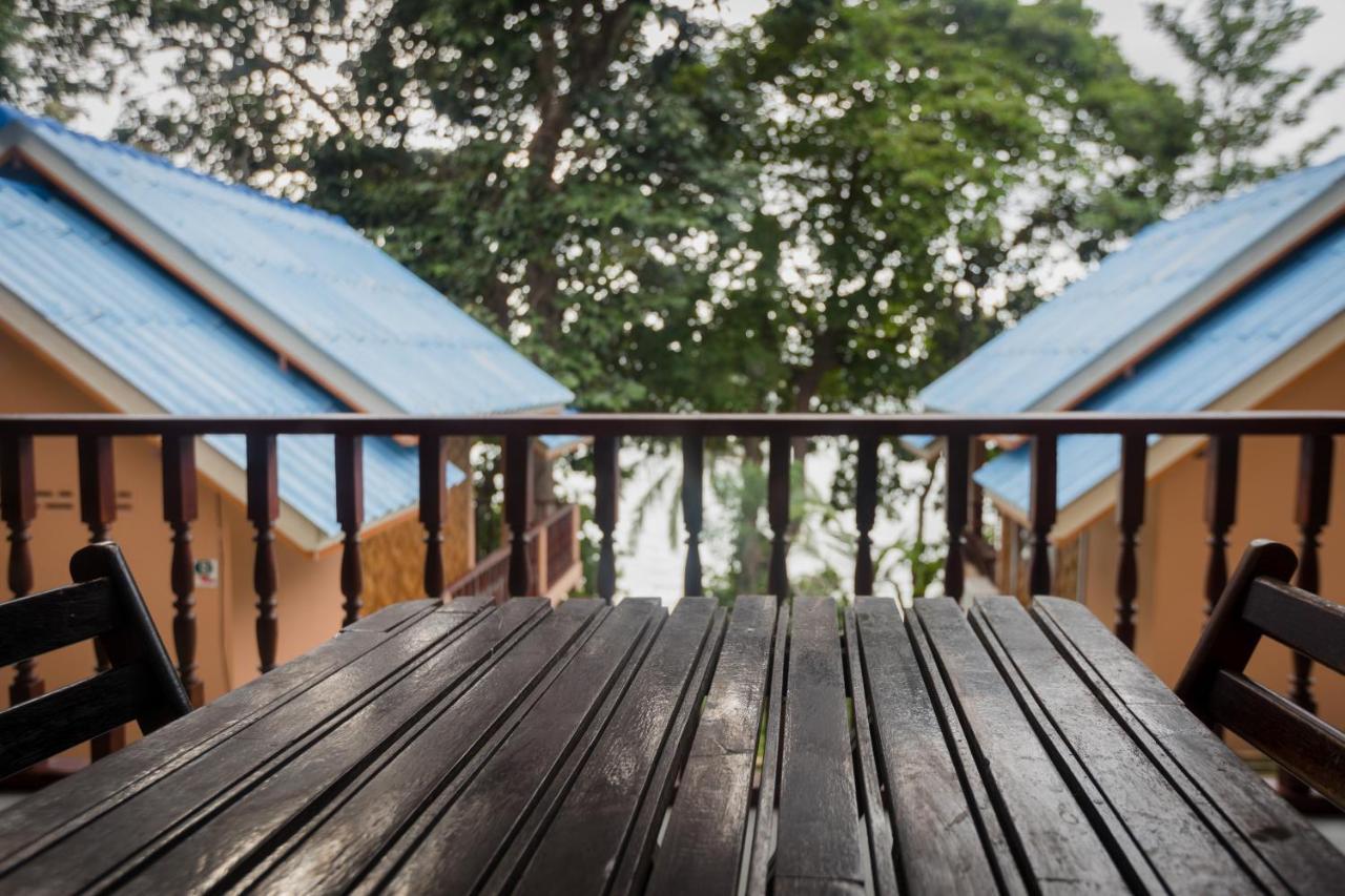 Adang Sea Eco-Village Sunset Koh Lipe Exterior photo