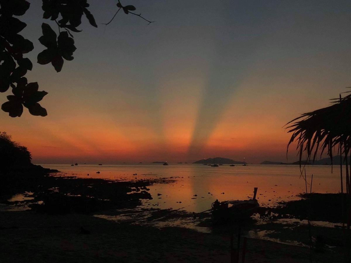 Adang Sea Eco-Village Sunset Koh Lipe Exterior photo